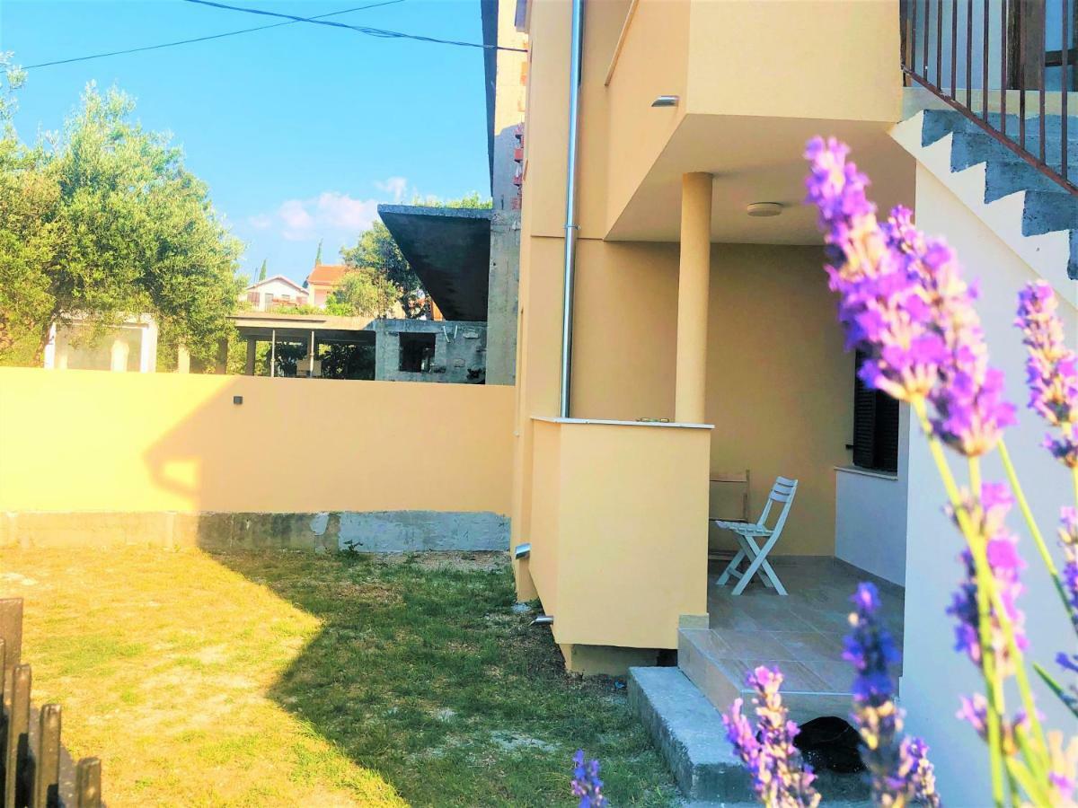 Apartments Branka Gornji Karin Εξωτερικό φωτογραφία