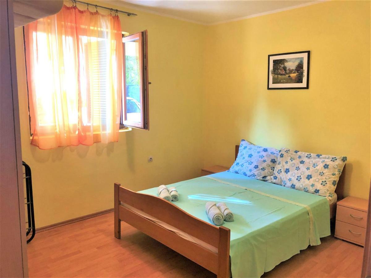Apartments Branka Gornji Karin Δωμάτιο φωτογραφία