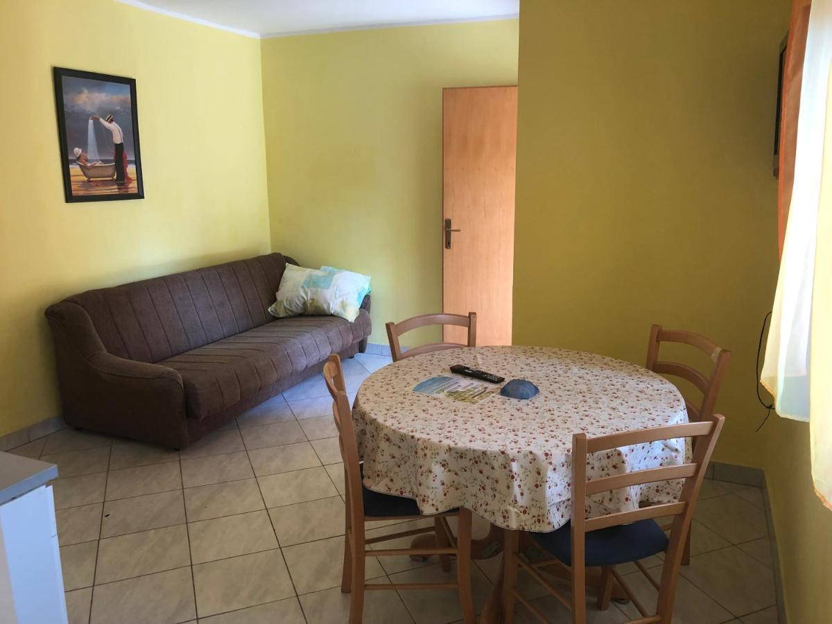 Apartments Branka Gornji Karin Εξωτερικό φωτογραφία